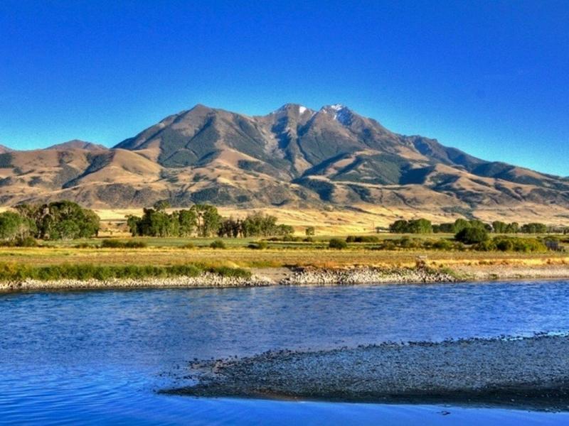 The Yellowstone River and Emigrant Peak