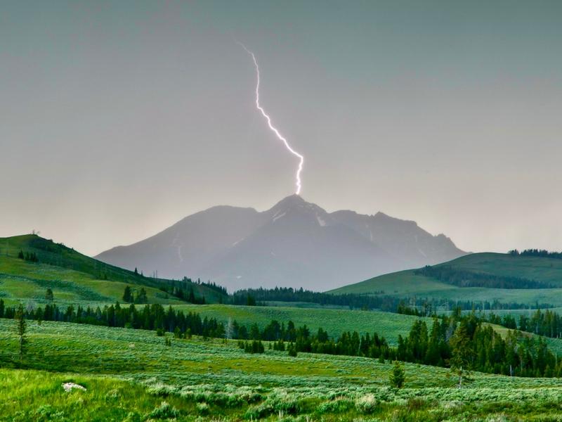 Lightning on Electric Peak
