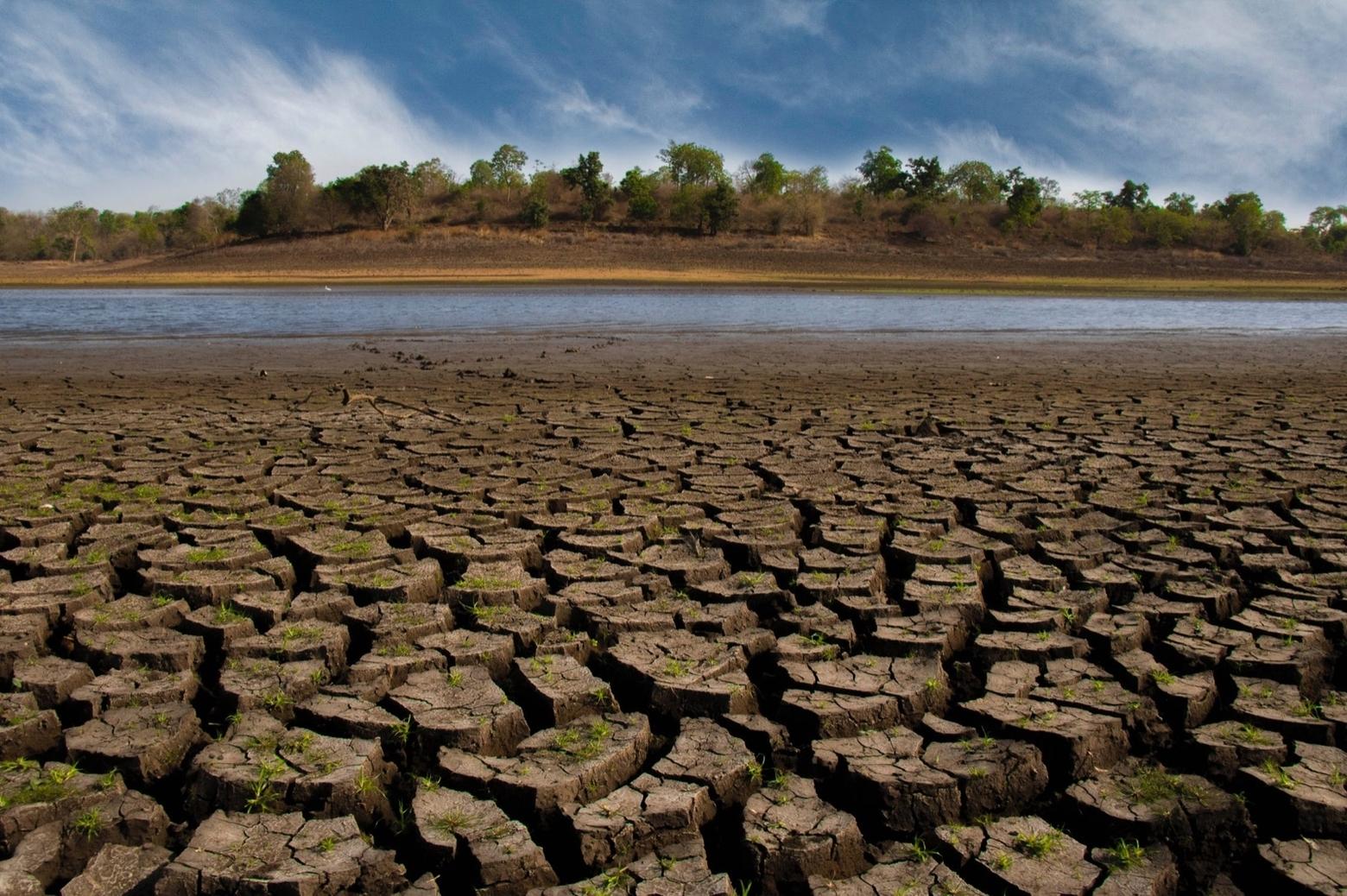 In the quest to prime the pump of our economy, we use more fossil fuels which raises temperatures which will result in less precipitation in the already-arid and water-challenged West.  Lance Olsen says it's no prescription for sustaining a human and environment-friendly economy.  Photo courtesy Pexel